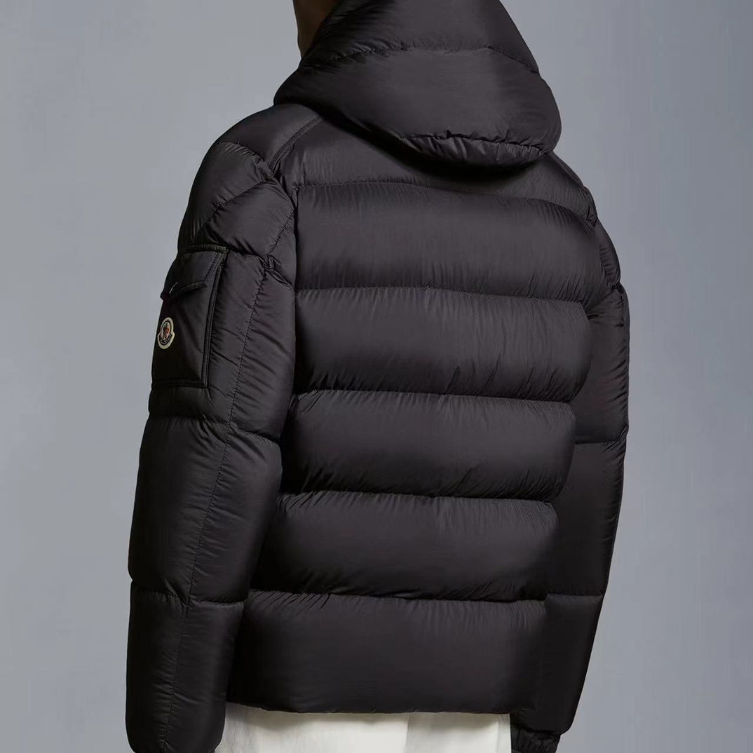 Monoclonal Vezere Matte Down Jacket