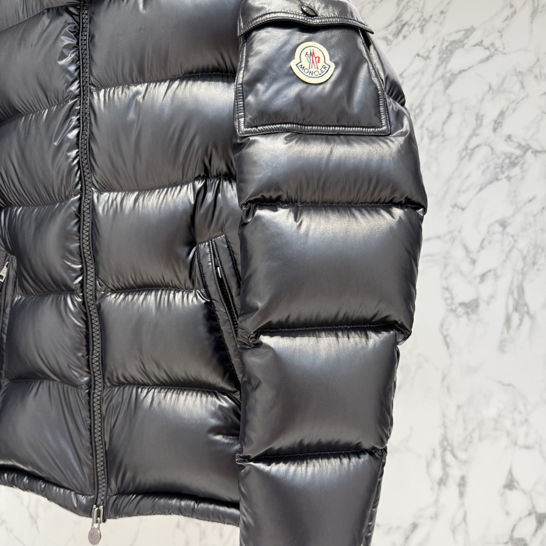 Moncler 2025 Newest Fashion Designer Down Jacket